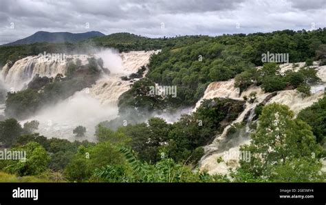 Shivanasamudra Falls A Waterfall Across Kaveri River In Chamarajanagar