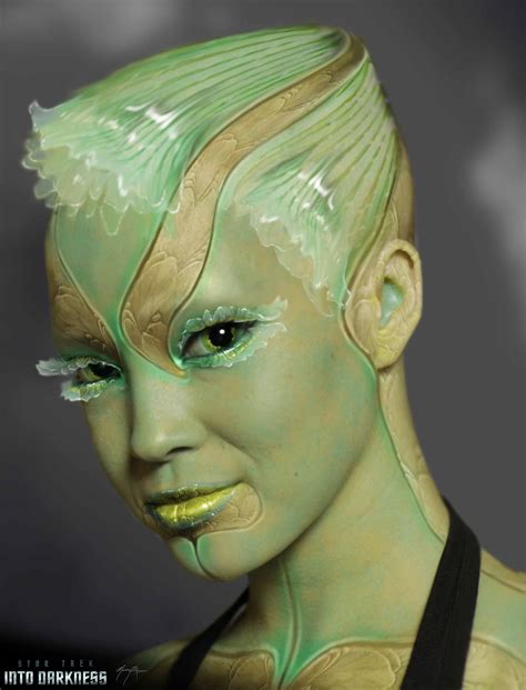 Sexy Star Trek Into Darkness Alien Twins Couldve Looked Much More