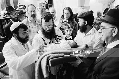 Jewish Circumcision Ceremony Foto E Immagini Stock Getty Images
