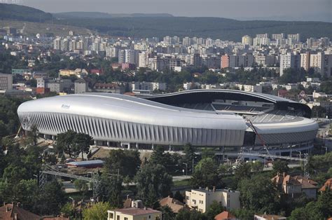 4' — удар от ворот. Pe Cluj Arena ar putea juca și FC Bihor și UTA Arad ...