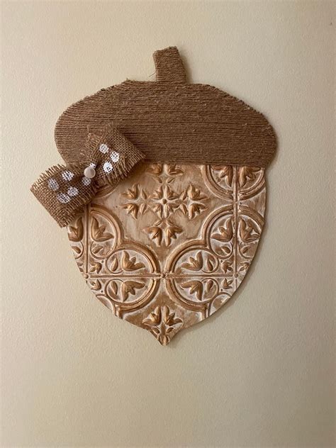 Pin by Mary Ragan Kowalski on Accorns | Fall acorns, Fall shelf decor