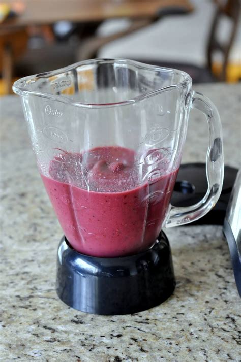 Simple Mixed Berry Smoothie