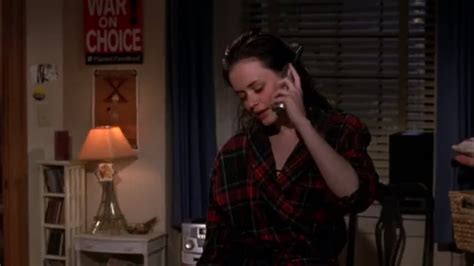 Yarn Oh This Dress Is Too Slutty Gilmore Girls 2000 S05e17 Pulp Friction Video Clips