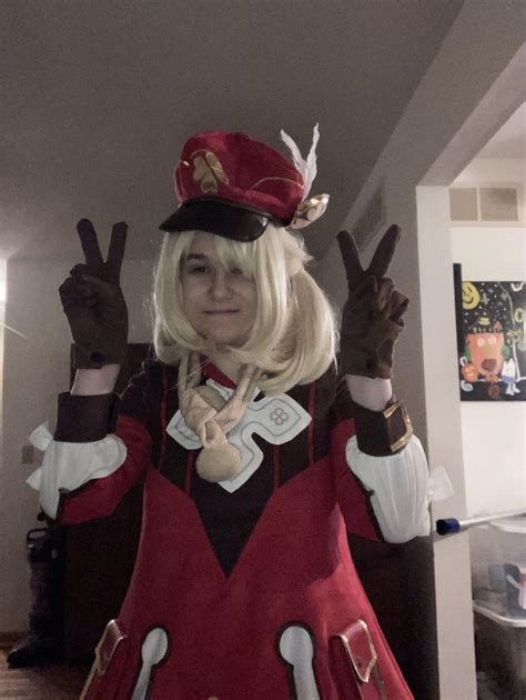 full klee cosplay i unblurred my face this time since people thought it d look better i
