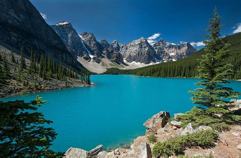 O Azul Surpreendente Do Lago Moraine No Canadá Lago Moraine Lugares