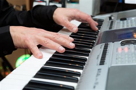 Black 4k Musical Human Hand Musical Equipment Sound Pianist