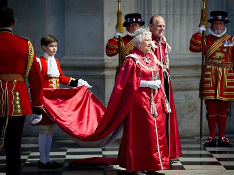 queen elizabeth ii becomes longest reigning monarch in britain after 63 years on the throne