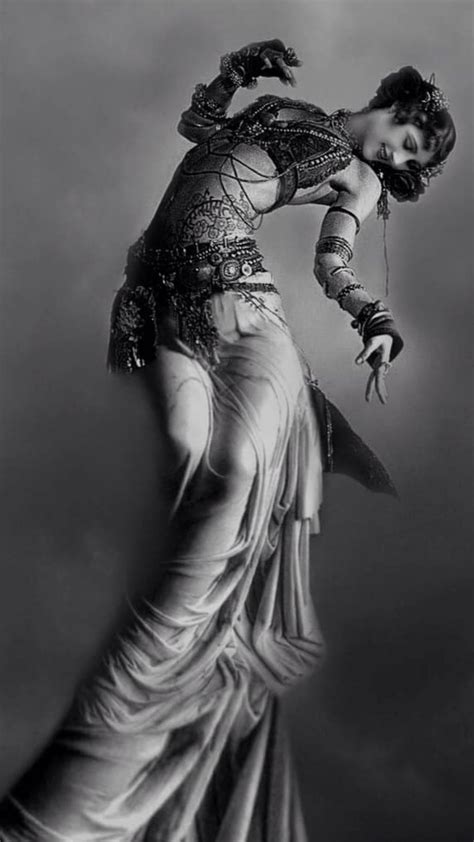 Pin By Master Therion On Vintage Pose Reference Dancing Poses Poses