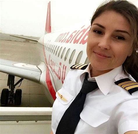 United Airlines Women Pilots Bing Female Pilot Crewlife Flight