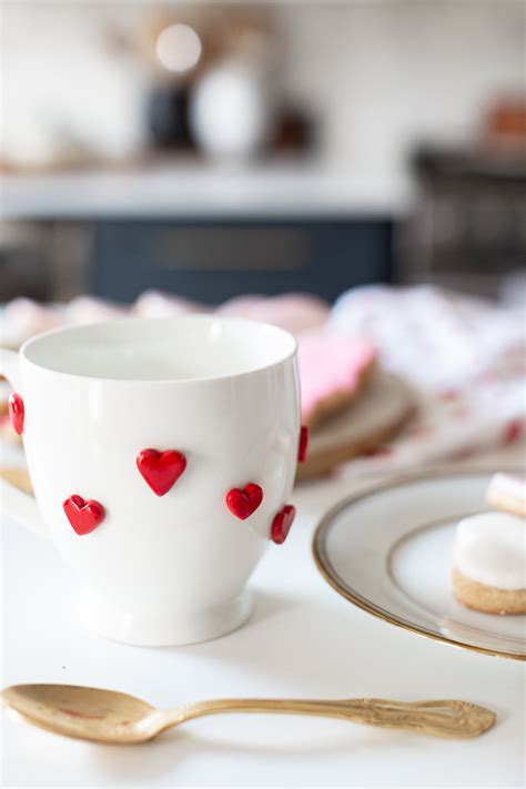 Diy Valentines Day Mugs With 3d Red Hearts Fun Valentines Day Ideas Valentines Mugs