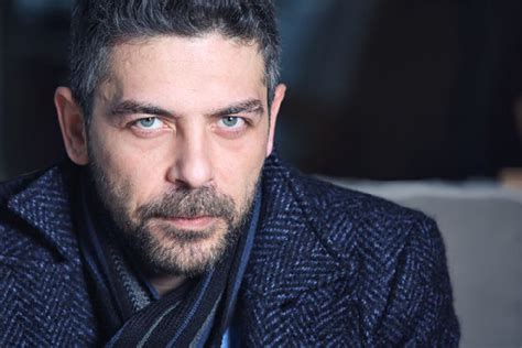 Sinan tuzcu yer aldığı projeler ve oynadığı dizi filmlerin filmlerin tam listesi. Sinan Tuzcu kimdir? - Magazin Haberleri