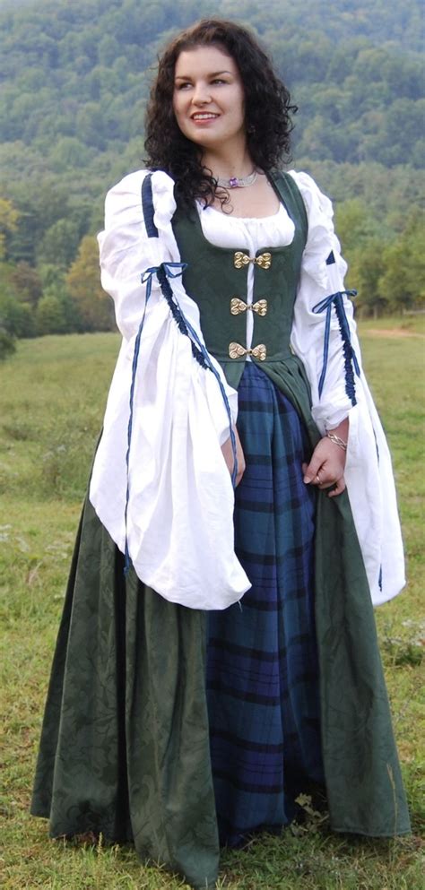 Irish Dress Traditional Irish Clothing Irish Clothing
