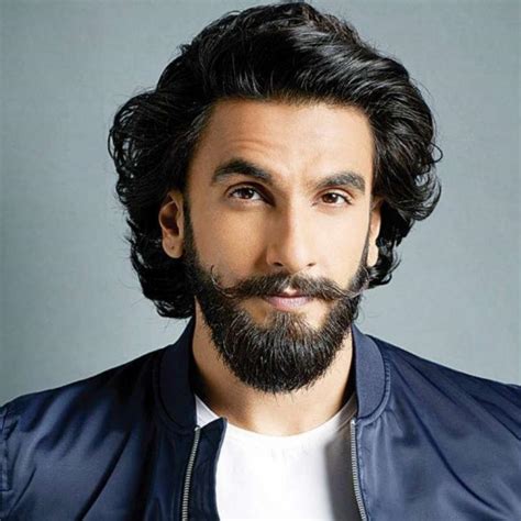 Ranveer singh is a famous indian actor who received fame after his debut bollywood film band baaja baaraat (2010). Raksha Bandhan 2019: Ranveer Singh writes a sweet message ...