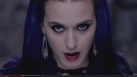 Sam Schuerman Katy Perry Wide Awake Vampy Glam Inspired Makeup