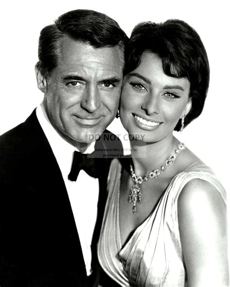 Cary Grant And Sophia Loren In The Film Houseboat X X Or X Publicity Photo DA