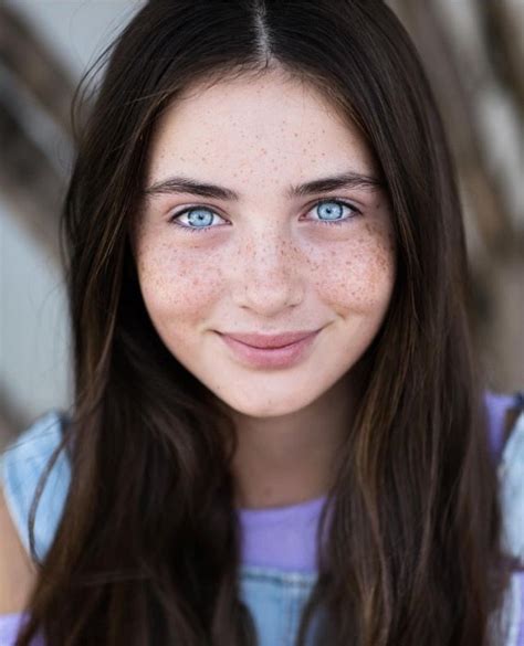 lilly kruk brown hair blue eyes girl brown hair and freckles beautiful freckles