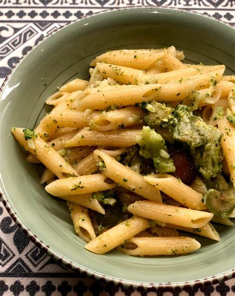 Broccoli And Penne Chiaramaci