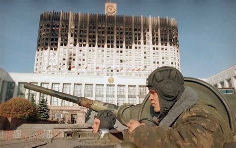Yeltsins T 80ud Tanks Shoot At Parliament Building The Crisis Of 1993