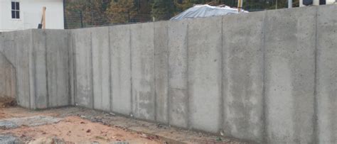 Concrete retaining wall photos built by eternal rock in 2018. Concrete Retaining Walls - Herbert Construction