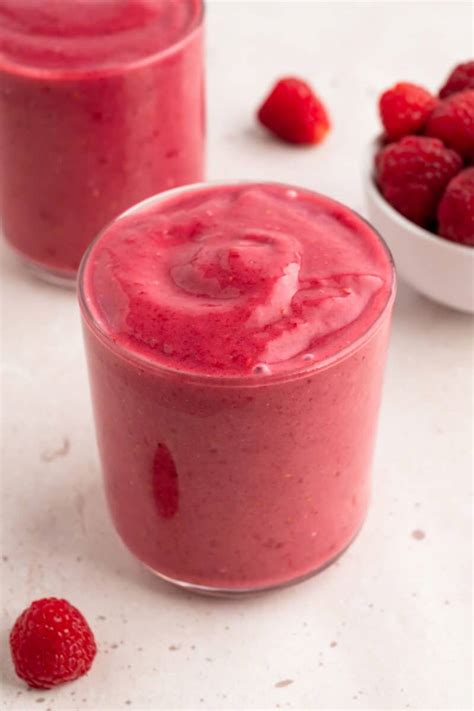 Raspberry Smoothie 3 Ingredients