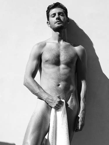 Kit Harington Gets Naked Naked Male Celebrities