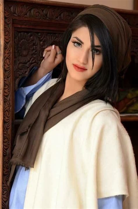 Afghan Model Persian Beauties Afghan Girl Popular People Celebs Celebrities Afghanistan