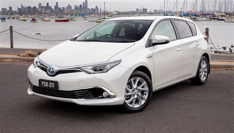 Toyota Corolla Hybrid Hatch Coming To Australia In 2016 Autoevolution