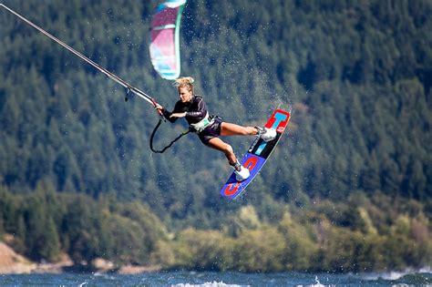 Women Who Kite The 10 Of Kiteboarding The Kiteboarder Magazine