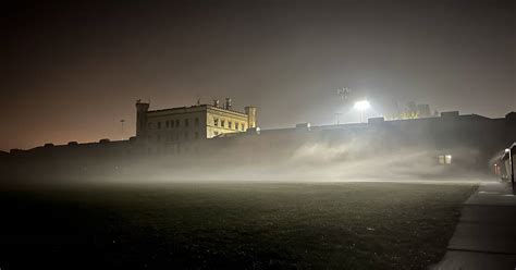 Take Flashlight Tours Of Old Joliet Prison The First Hundred Miles