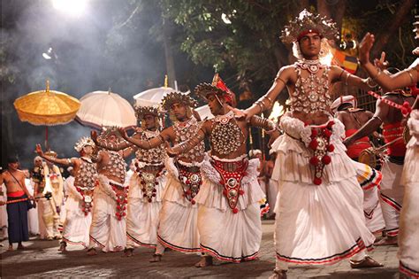 Sri Lanka Traditional Festivals Celebrations Of The Vibrant Culture Sri Lanka Local Tours