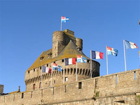 Castello Di Saint Malo Wikipedia