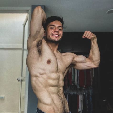 Ra L Yayu Esparza Classic Physique Competitor M Xico The Menswear Newsletter