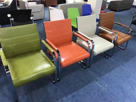 Training room, classroom, lecture room, meeting room, reception room. High quality ergonomic all mesh back visitor chairs ...