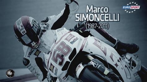 Simoncelli Crash Helmet Marco Simoncelli Dies After Moto