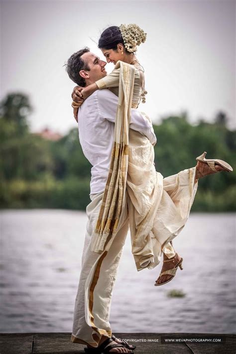 Trend Alert Styling The Kerala Kasavu Saree Indian Wedding Photography Couples Kerala
