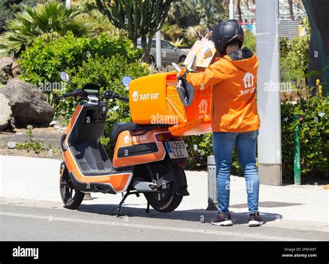 Just Eat Gig Economy Hi Res Stock Photography And Images Alamy