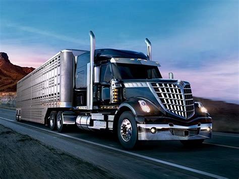 2022 International® LoneStar® 28288 | Altruck International Truck Centres