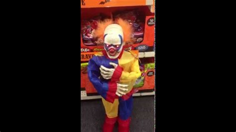 Cvs Pharmacys 36 Inch Animated Scary Clown Youtube