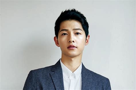 His agency history d&c announced the good news on february 14. Song Joong Ki In Talks To Star In New Thriller Film | Soompi
