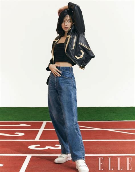 Blackpink Lisa Elle Magazine Korea April 2021 • Celebmafia