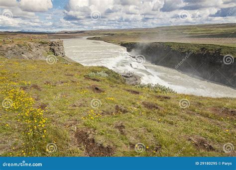 Hvita Fluss Und Gullfoss Wasserfall Island Stockbild Bild Von