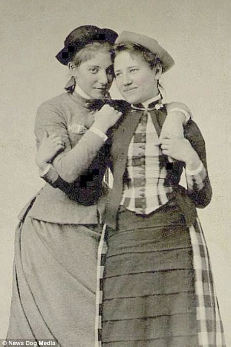 19th And 20th Century Lesbian Women Captured In Images Daily Mail Online