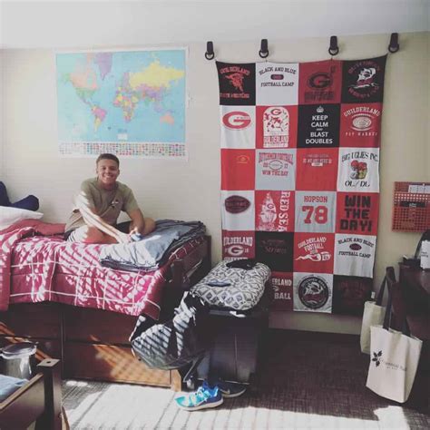 how to decorate a guy s dorm room 23 simple and easy ideas for 2021
