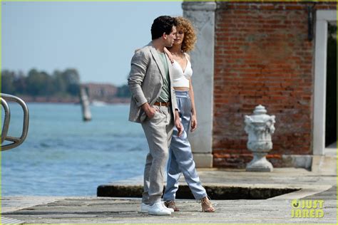 Money Heists Denver And Stockholm Aka Jaime Lorente And Esther Acebo Spotted Again In Venice
