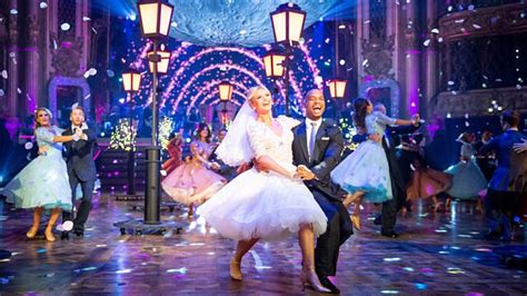 Bbc One Strictly Come Dancing Series 17 Week 9 Results Strictly Pros Spectacular Moon