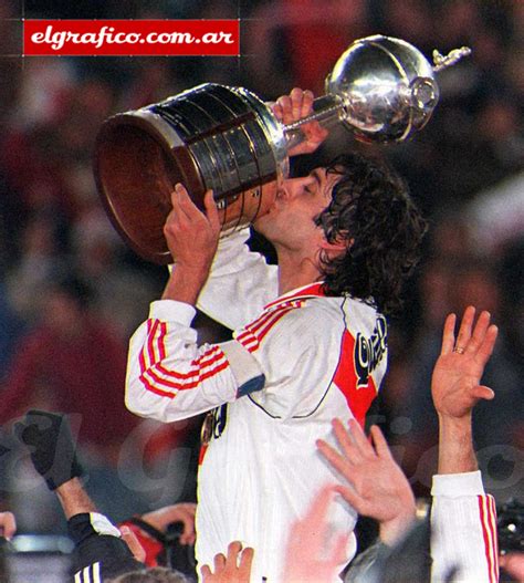 — uefa euro 2020 (@euro2020) june 11, 2021. 1996. River levanta la segunda Copa