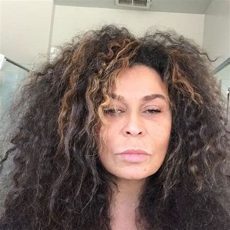 Tina Knowles Lawson Pulls A Beyoncé And Snaps An Unforgettable Selfie