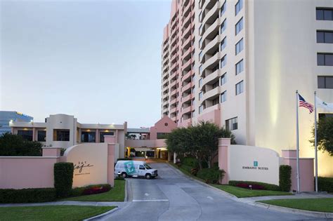 Embassy Suites By Hilton Tampa Airport Westshore In Tampa Fl Hotels