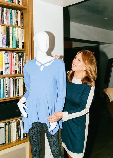 Fashion From Marlo Thomas ‘that Girl Shifts To ‘that Woman The New