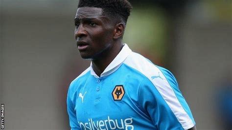 Kortney Hause Wolves Defender Aggravates Hamstring Injury Bbc Sport